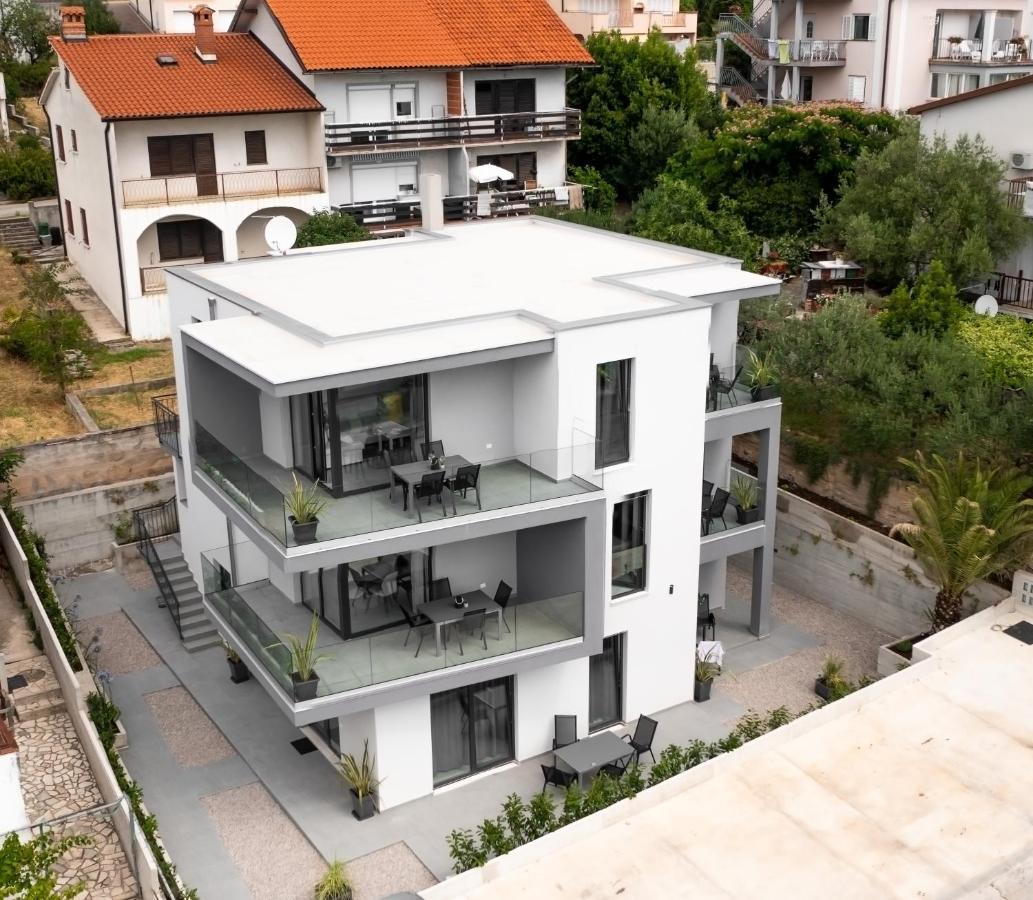 Villa Apartments Lela ラバック エクステリア 写真