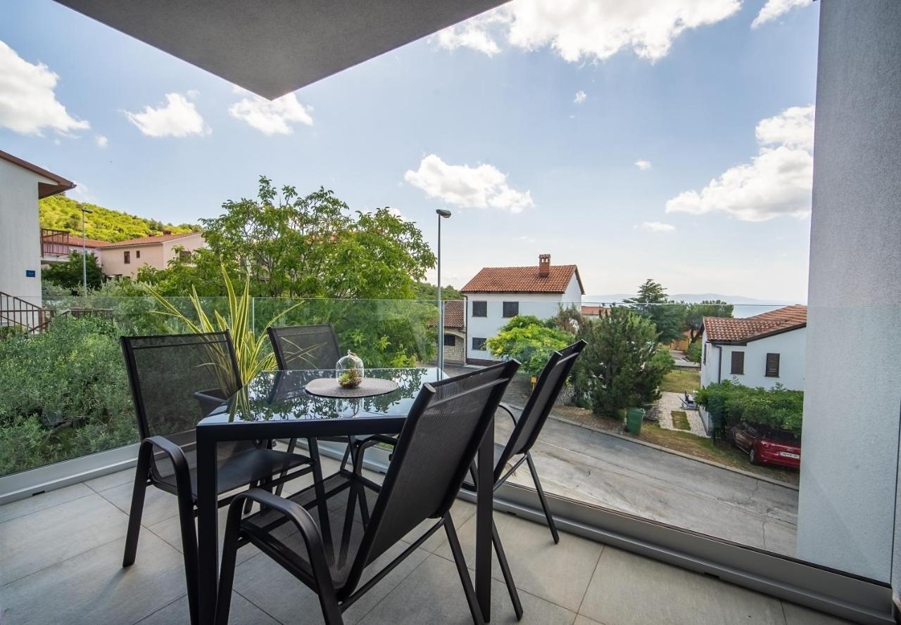 Villa Apartments Lela ラバック エクステリア 写真