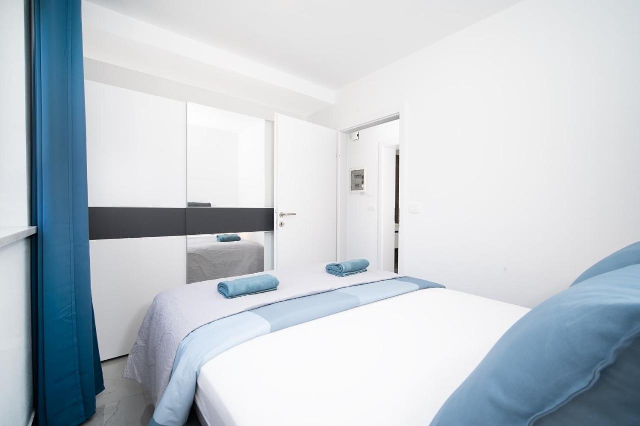 Villa Apartments Lela ラバック エクステリア 写真